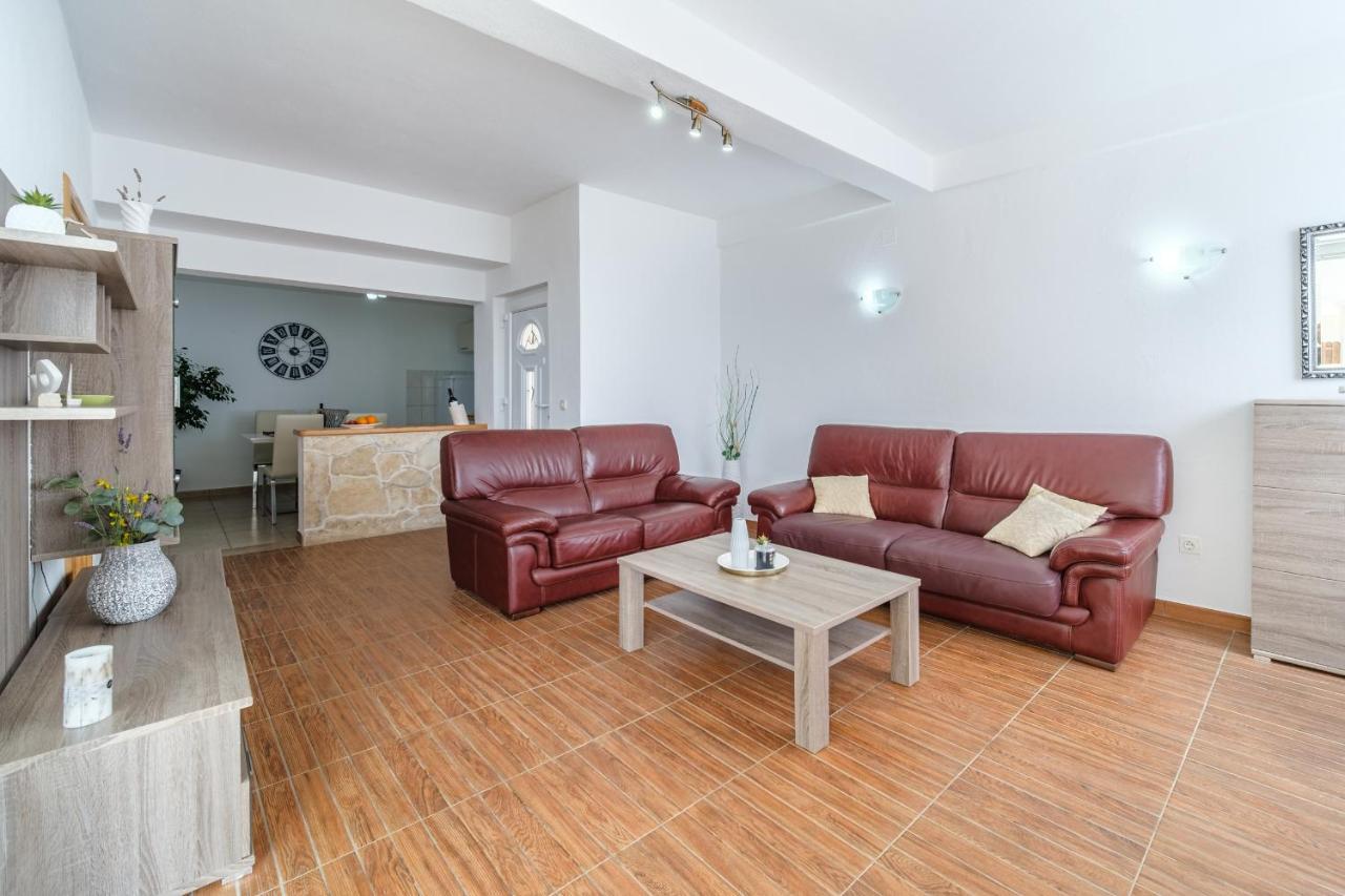Rooms Plaza Divuje Murvica  Buitenkant foto