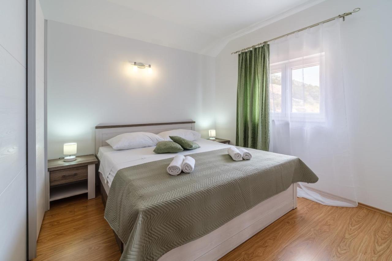 Rooms Plaza Divuje Murvica  Buitenkant foto